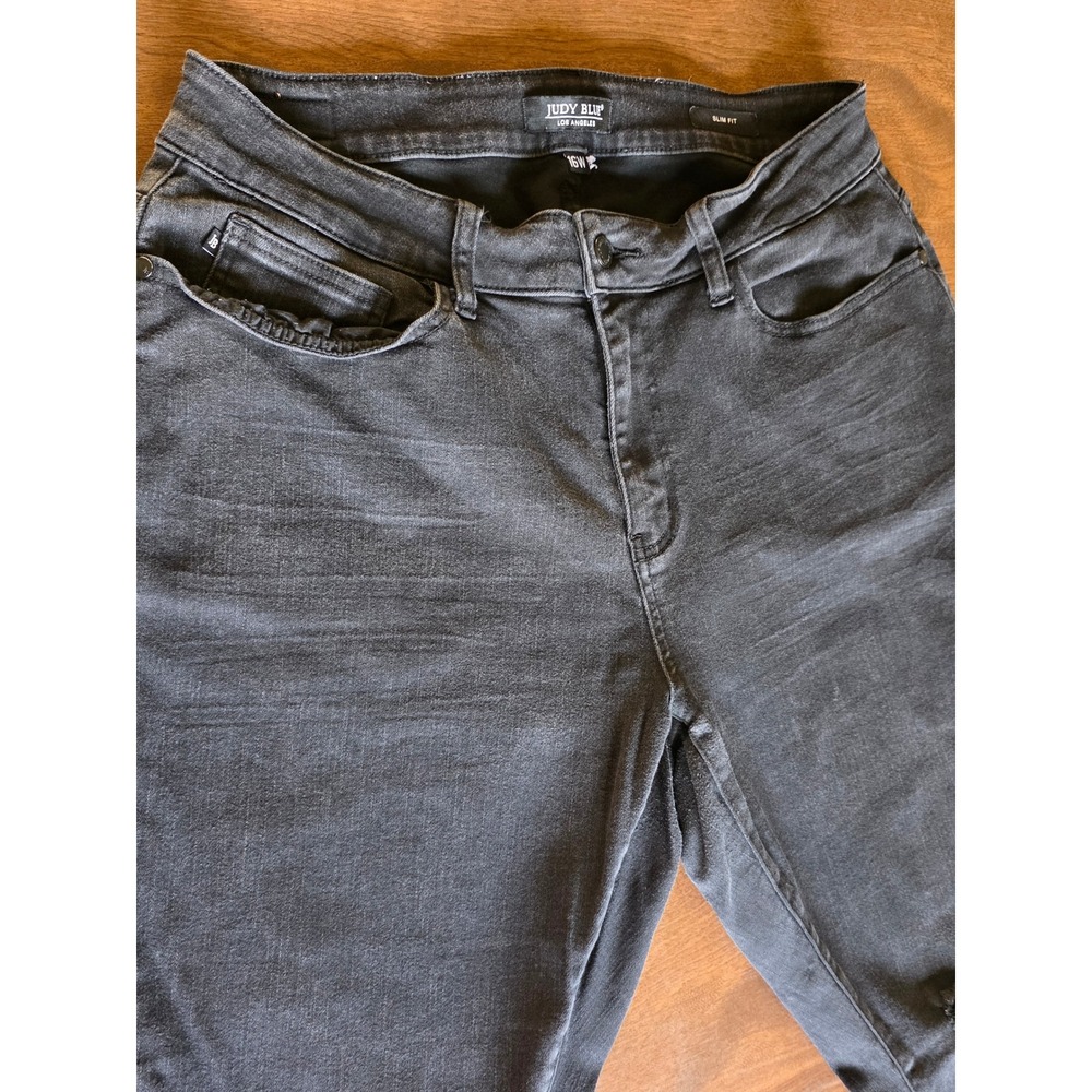Judy Blue Slim Fit Distressed Faded Black Jeans 16W Ripped Knee Raw Hem plus sz